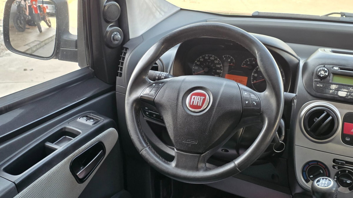 Fiat Qubo 1.3 MJT 75 CV Trekking (16)