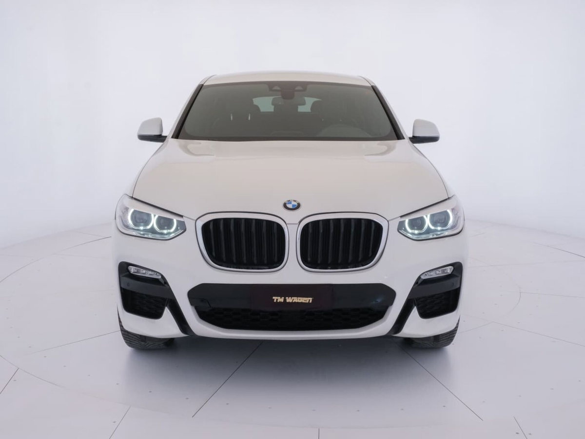 BMW X4 xDrive30i Msport (2)