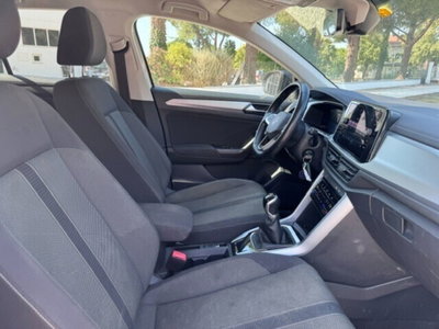Volkswagen T-Roc 1.0 TSI Life (17)