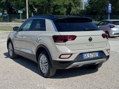 Volkswagen T-Roc 1.0 TSI Life (5)