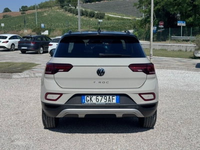 Volkswagen T-Roc 1.0 TSI Life (6)