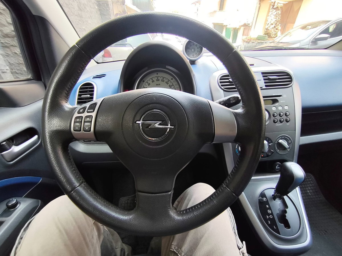 Opel Agila 1.2 16V 86CV aut. Enjoy (11)