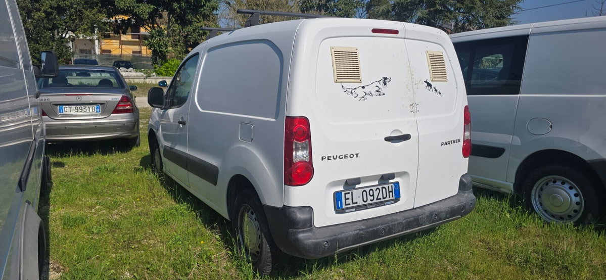 Peugeot Partner 1.6 HDi 115CV Style (6)