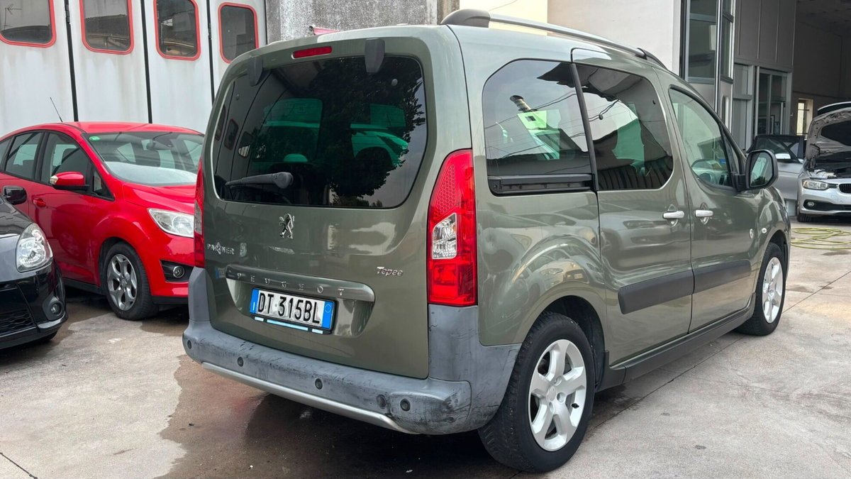 Peugeot Partner 1.6 HDi 110CV Premium (2)