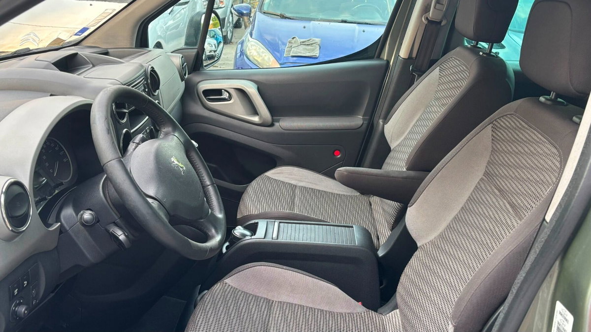 Peugeot Partner 1.6 HDi 110CV Premium (5)