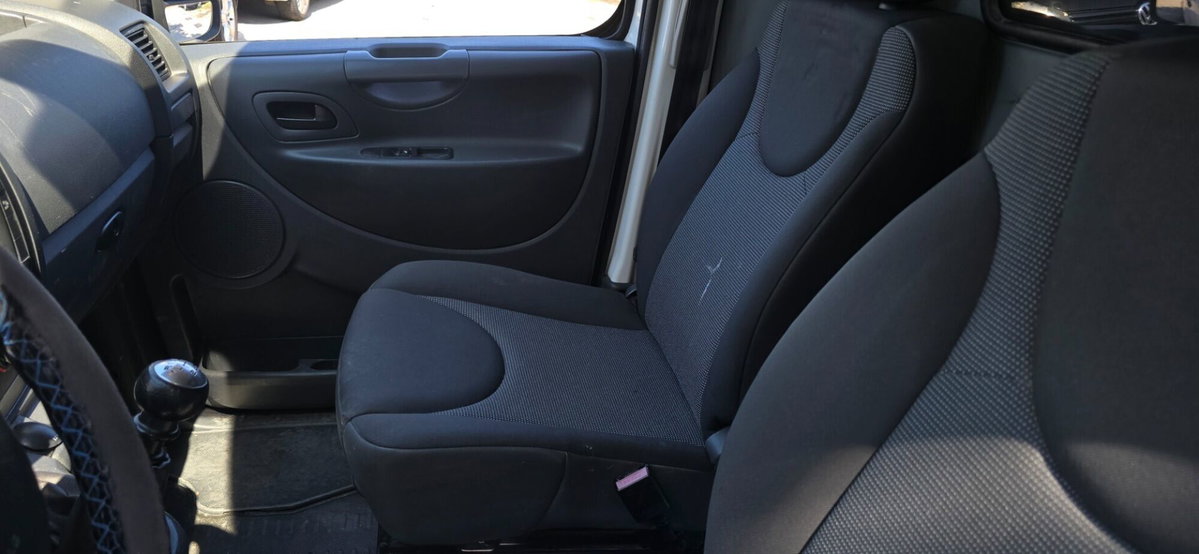 Peugeot Expert Furgone 2.0 HDi 125CV FAP PL-TN 12Q Furgone Vetrato (3)