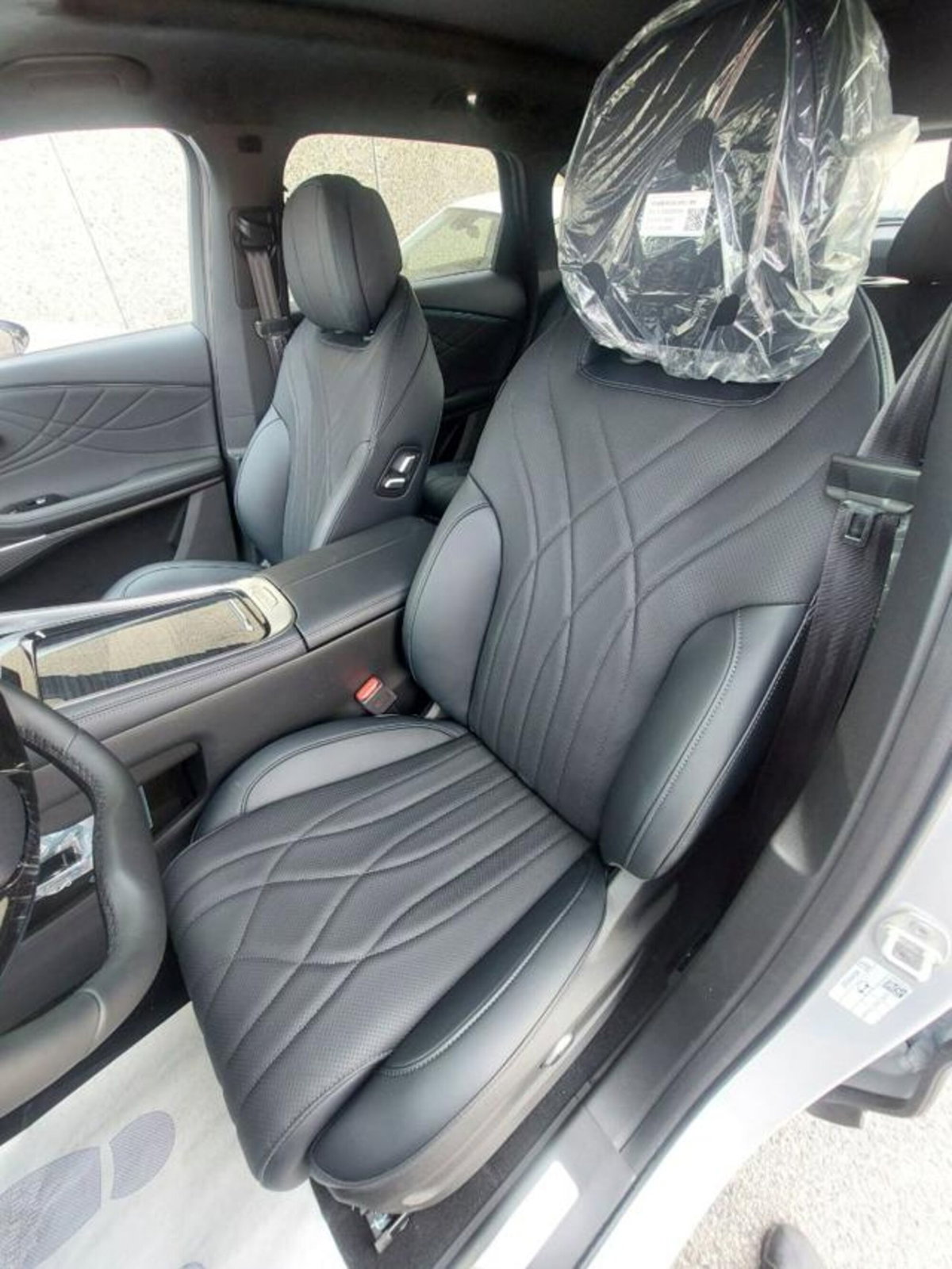 Omoda Omoda 9 SHS-P 1.5 tgdi phev Premium i-awd (8)