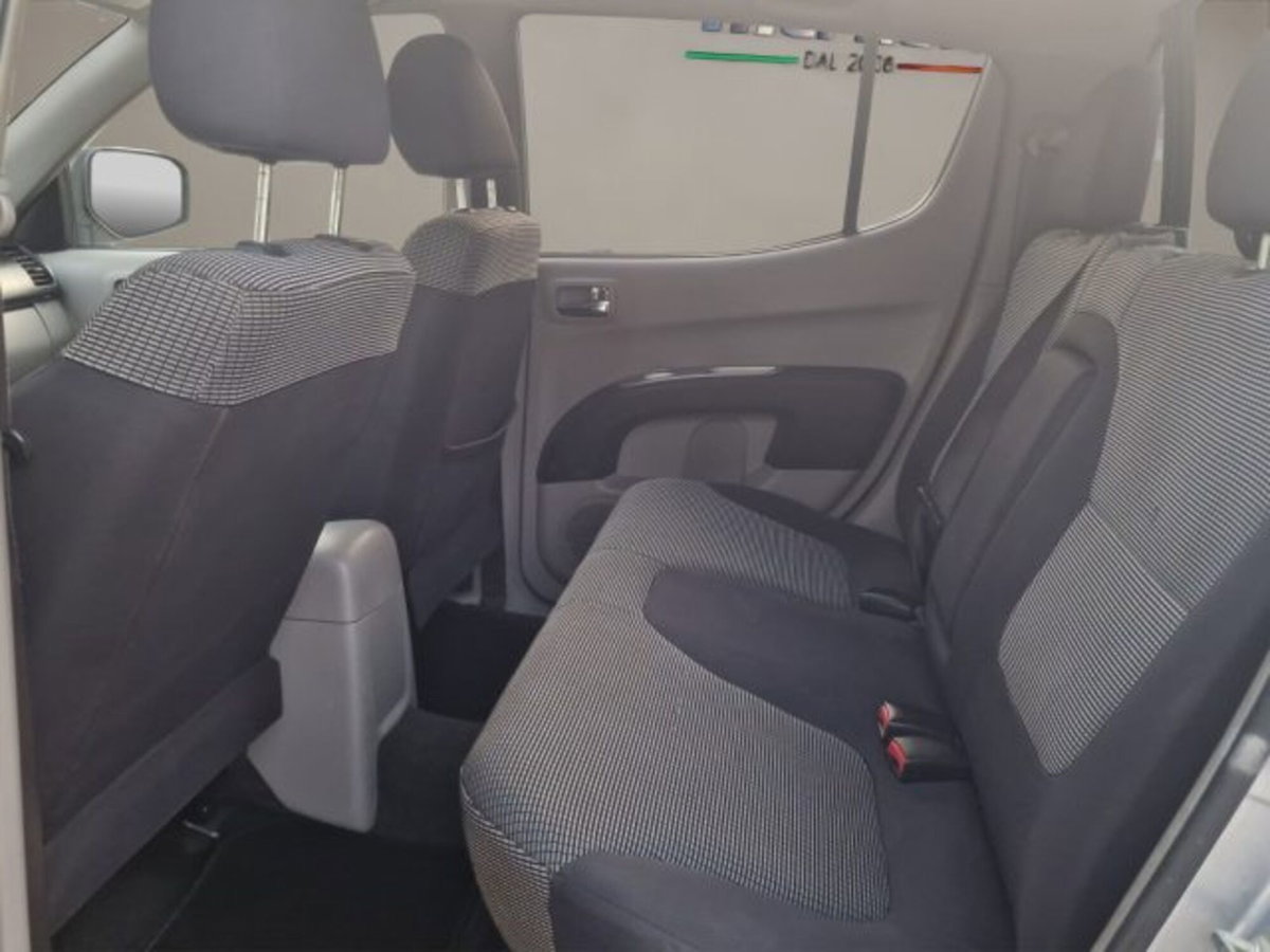 Mitsubishi L200 2.5 DI-D/136CV Double Cab Invite (13)