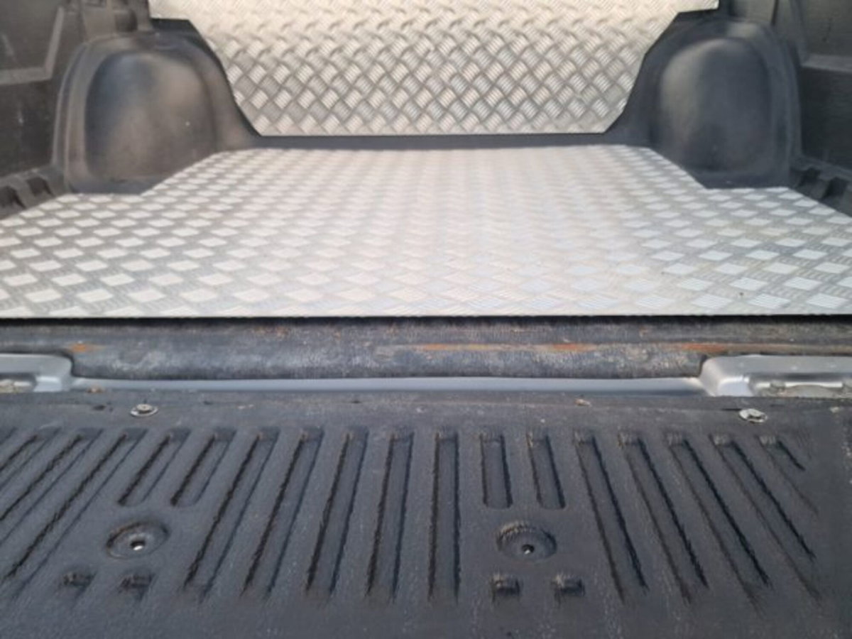 Mitsubishi L200 2.5 DI-D/136CV Double Cab Invite (20)