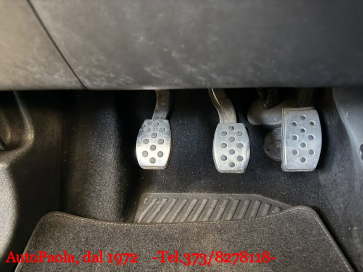 Opel Corsa 1.0 12V 3 porte Elective (13)