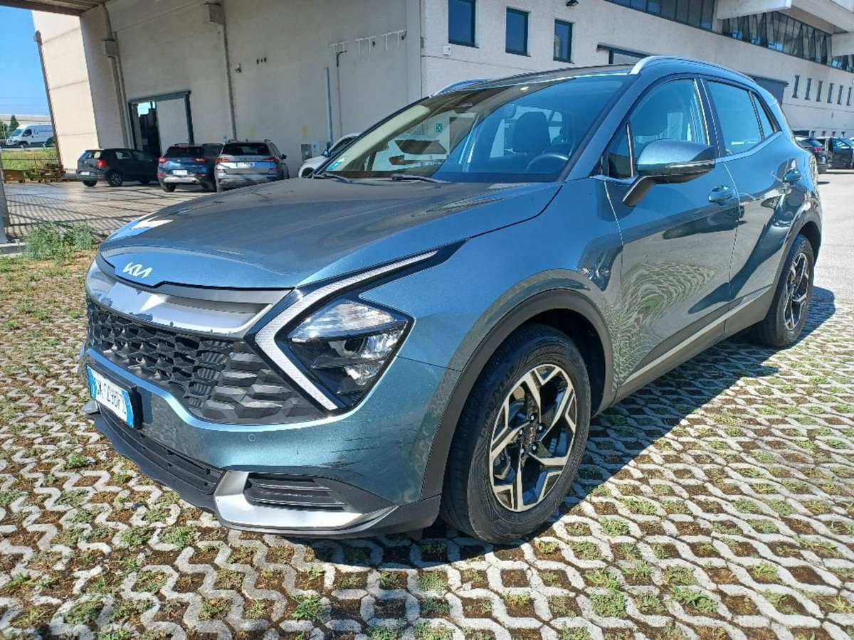 Kia Sportage 1.6 crdi mhev Business dct (2)
