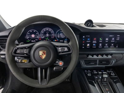 Porsche 911 Cabrio 3.6 Carrera 4 GTS auto (10)