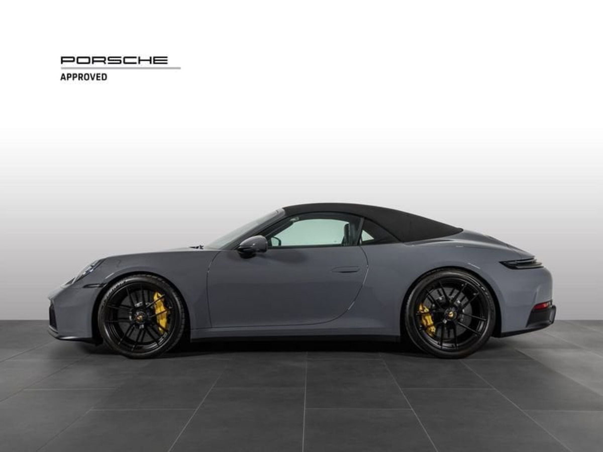 Porsche 911 Cabrio 3.6 Carrera 4 GTS auto (2)