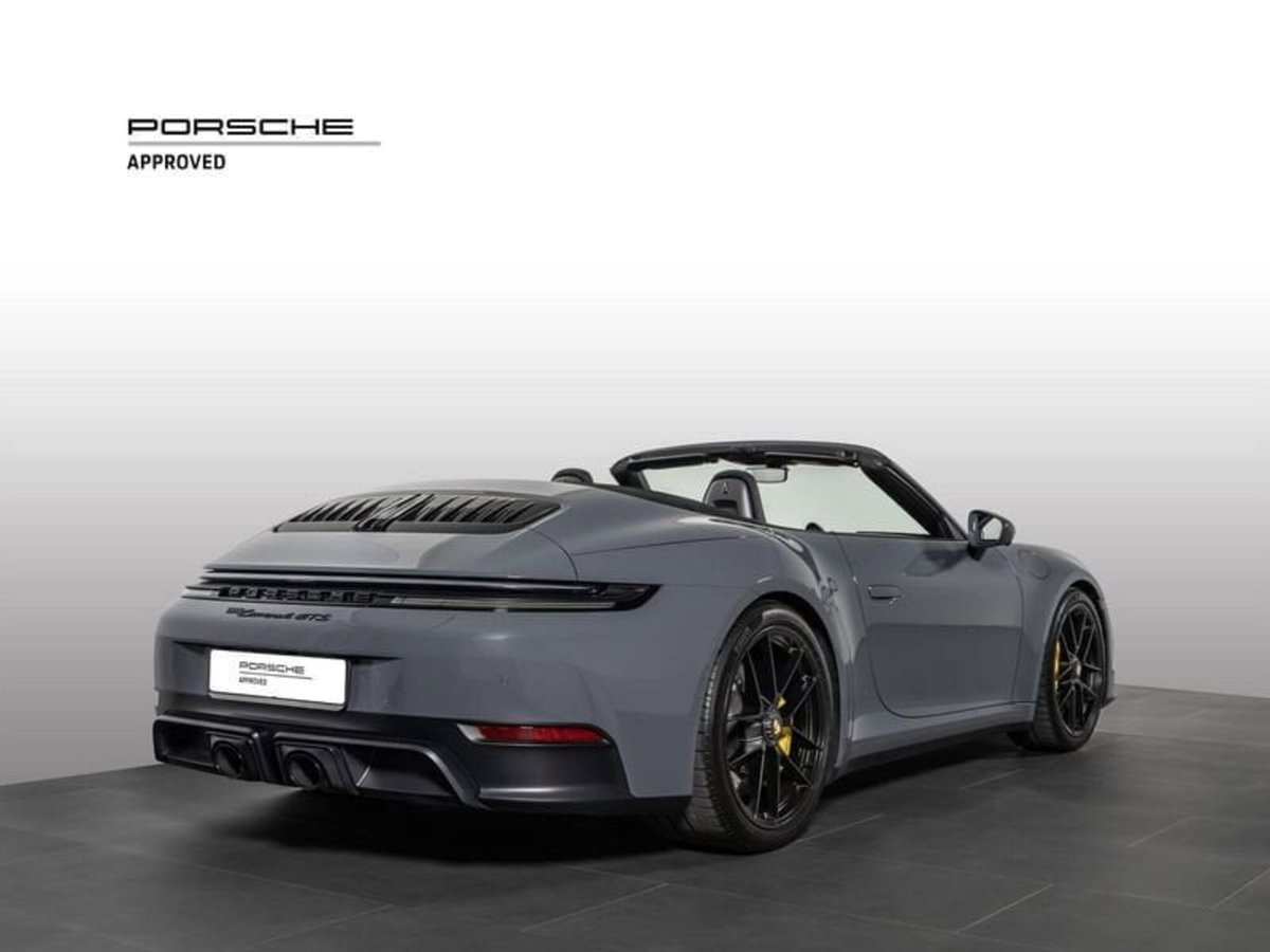 Porsche 911 Cabrio 3.6 Carrera 4 GTS auto (3)