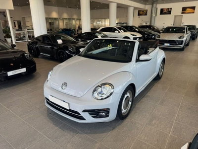 Volkswagen Maggiolino Cabrio 2.0 TDI Design BlueMotion Technology usata