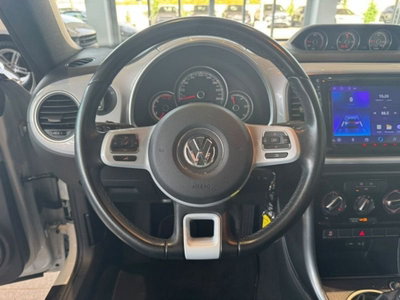 Volkswagen Maggiolino Cabrio 2.0 TDI Design BlueMotion Technology (20)