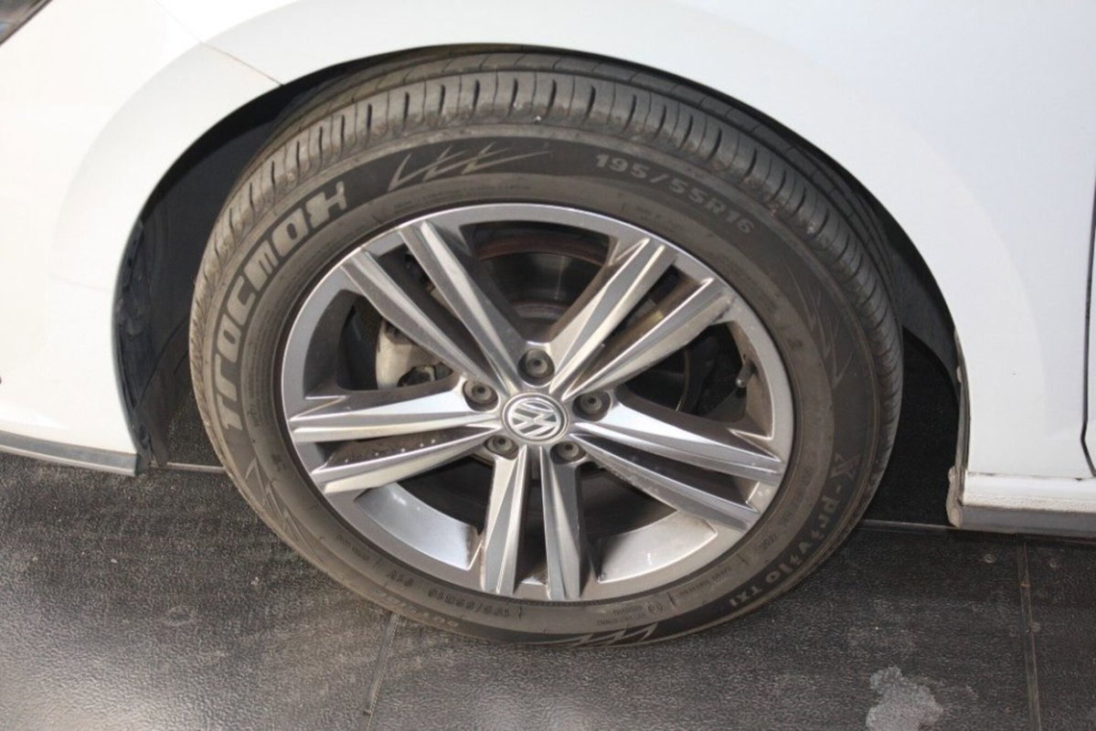 Volkswagen Polo 1.0 TSI DSG 5p. Sport BlueMotion Technology (4)