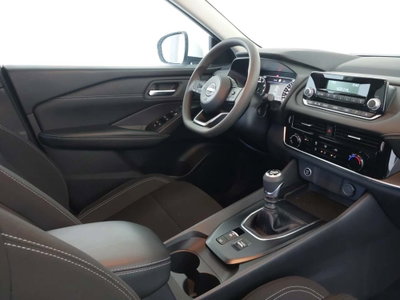 Nissan Qashqai 1.3 mhev Visia 2wd 140cv (6)