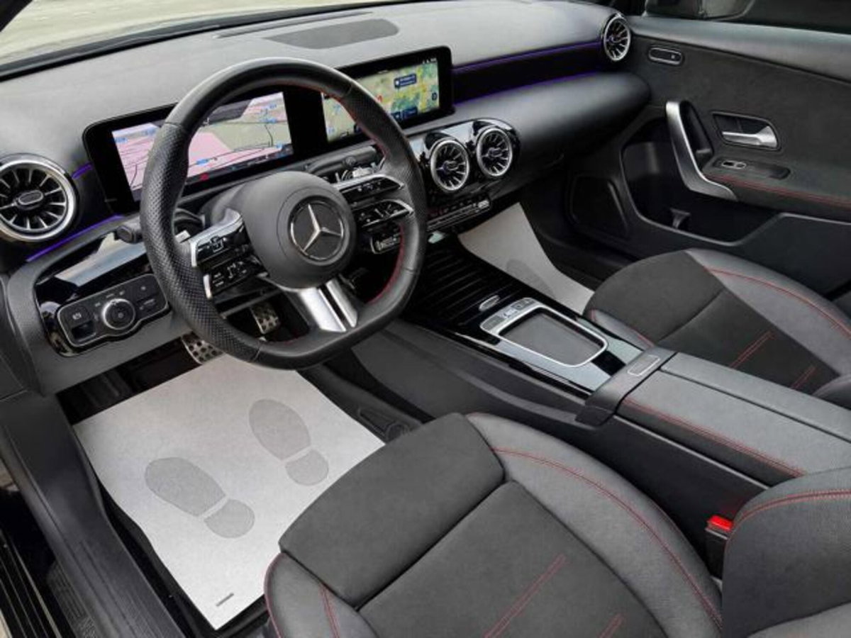 Mercedes-Benz Classe A Sedan 200 d AMG Line Premium Plus auto (10)