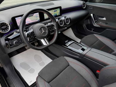 Mercedes-Benz Classe A Sedan 200 d AMG Line Premium Plus auto (10)
