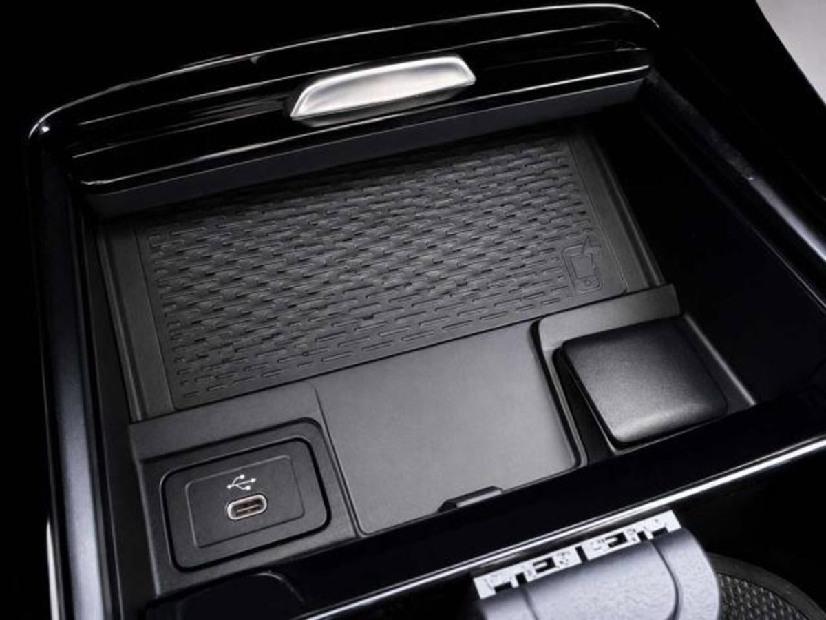 Mercedes-Benz Classe A Sedan 200 d AMG Line Premium Plus auto (17)