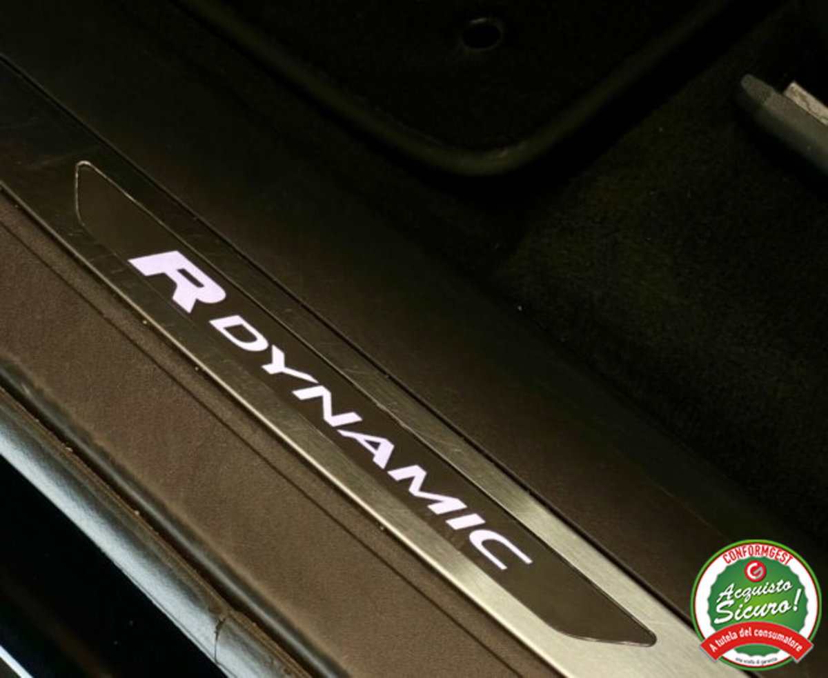 Land Rover Range Rover Velar 2.0D I4 180 CV R-Dynamic S (9)
