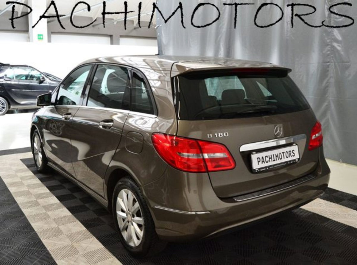 Mercedes-Benz Classe B 180 Executive (13)