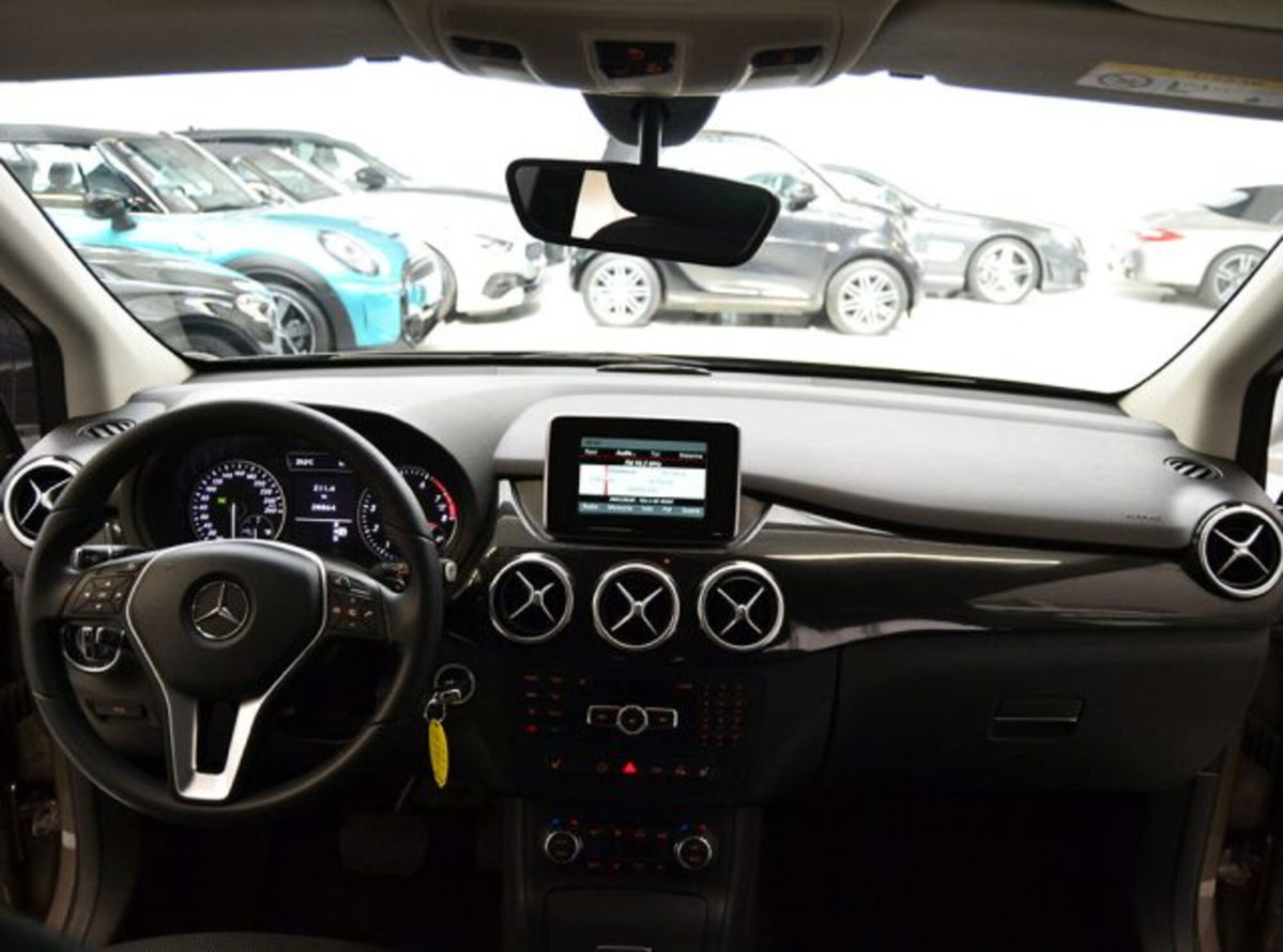 Mercedes-Benz Classe B 180 Executive (5)