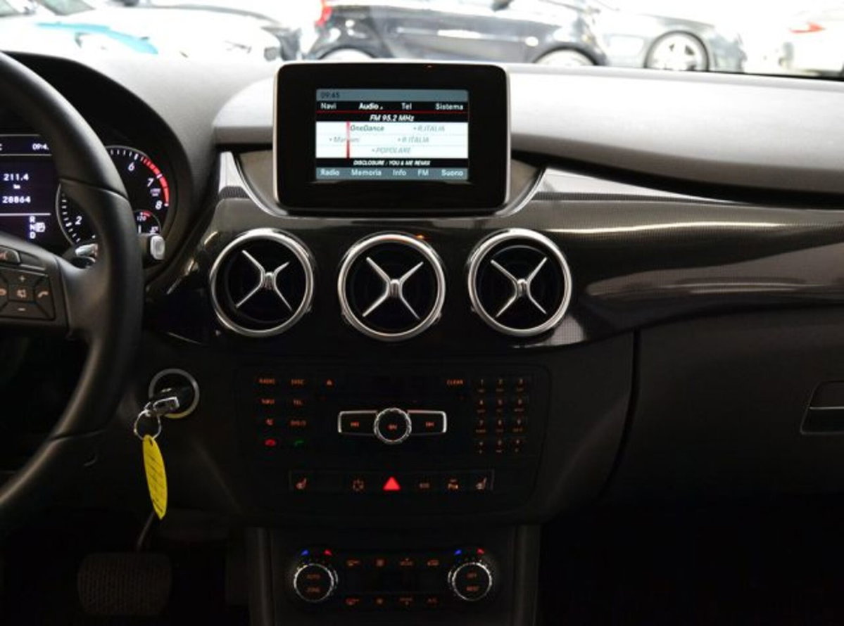 Mercedes-Benz Classe B 180 Executive (6)