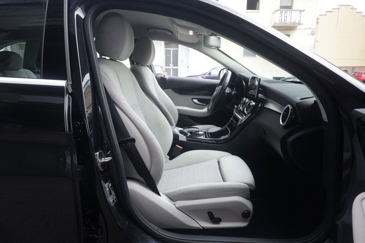 Mercedes-Benz Classe C Station Wagon 300 BlueTEC Hybrid Automatic Sport (10)