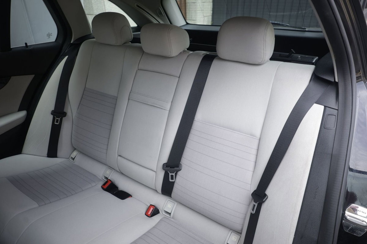 Mercedes-Benz Classe C Station Wagon 300 BlueTEC Hybrid Automatic Sport (3)
