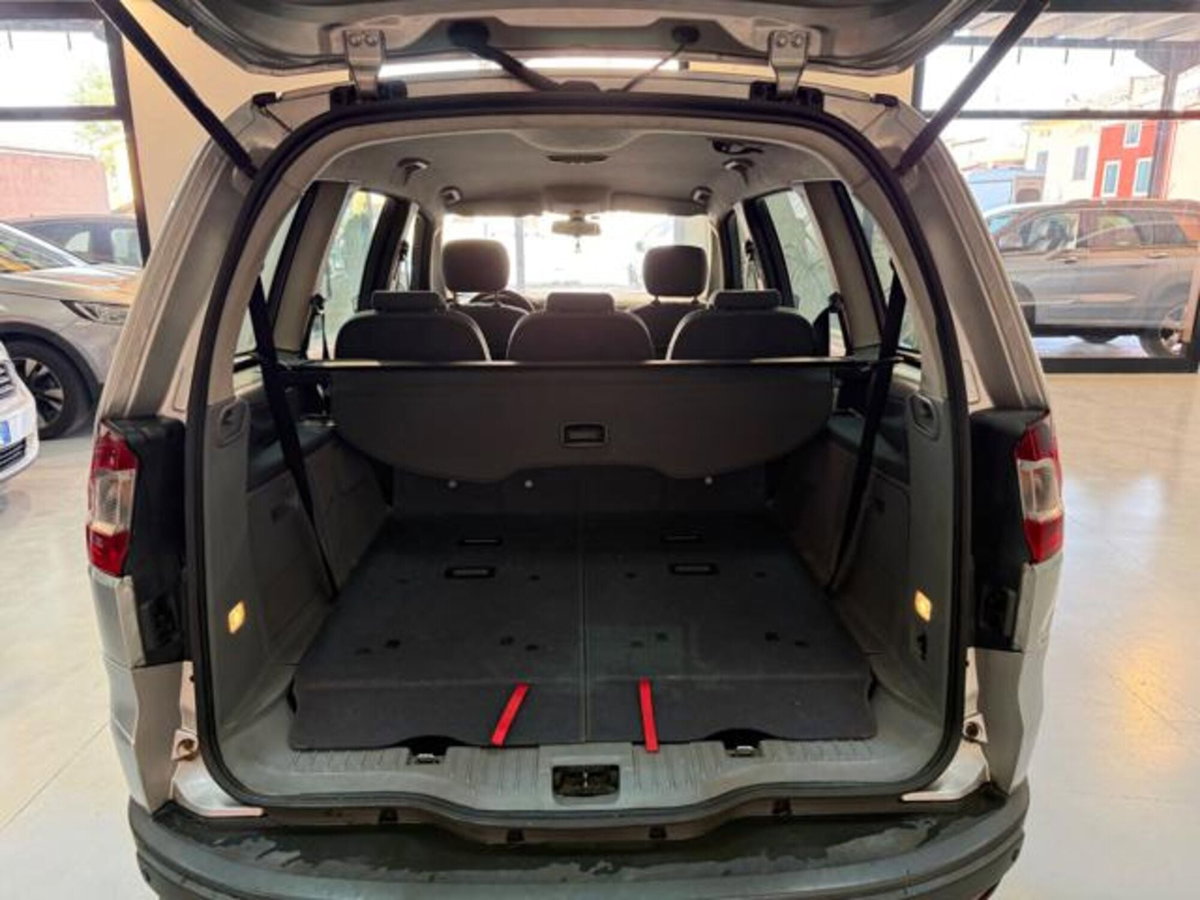 Ford Galaxy 2.0 TDCi 140 CV Ghia (11)