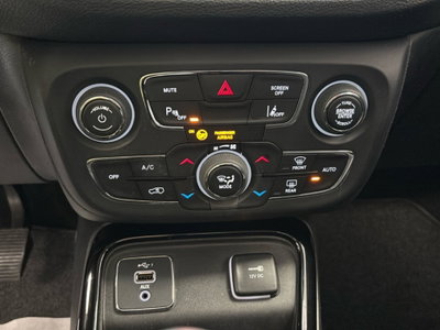 Jeep Compass 1.6 Multijet II 2WD Night Eagle (17)