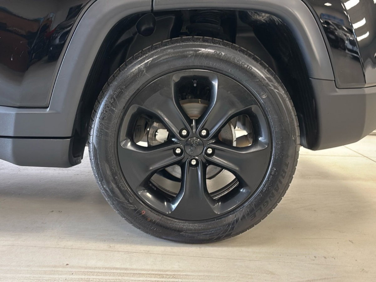 Jeep Compass 1.6 Multijet II 2WD Night Eagle (20)