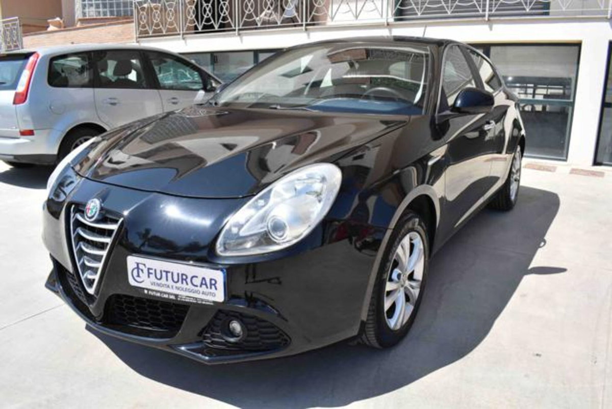 Alfa Romeo Giulietta 1.4 Turbo Veloce Gpl 120cv (2)
