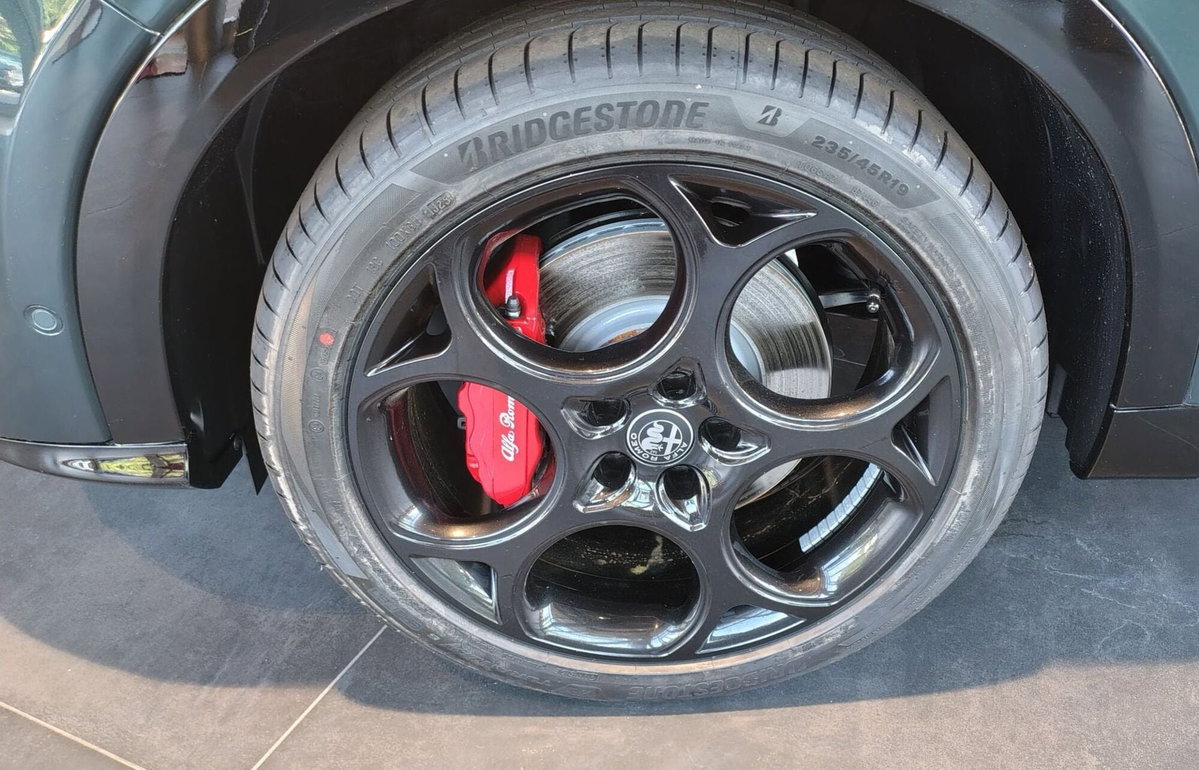 Alfa Romeo Tonale 1.5 hybrid Veloce 175cv tct7 (4)