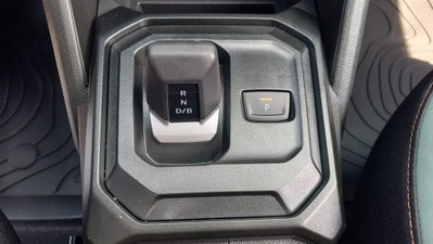 Dacia Duster 1.8 hybrid Extreme 155cv auto (13)