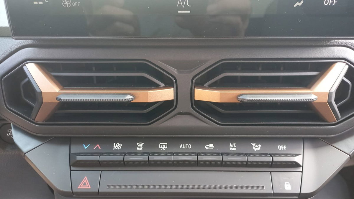Dacia Duster 1.8 hybrid Extreme 155cv auto (14)