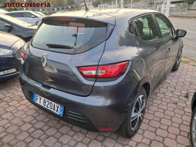 Renault Clio 1.0 tce Techno Gpl 100cv (4)