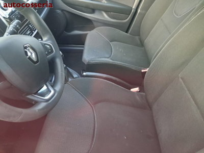 Renault Clio 1.0 tce Techno Gpl 100cv (6)