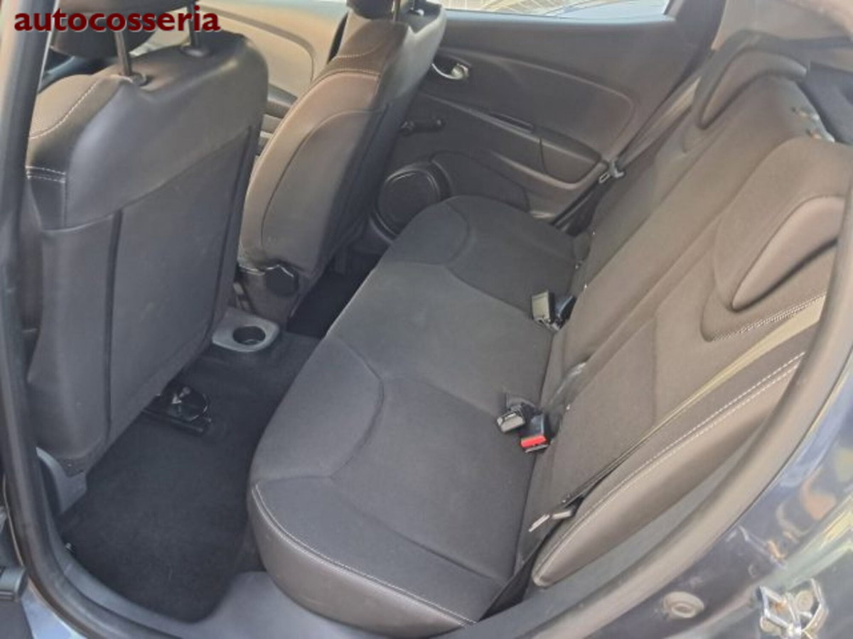 Renault Clio 1.0 tce Techno Gpl 100cv (7)
