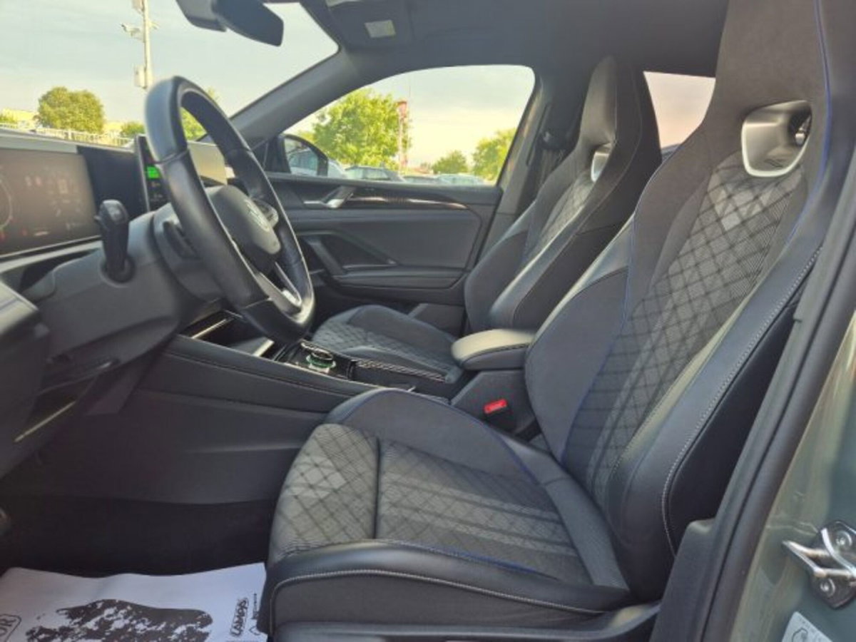 Volkswagen Tiguan 2.0 TDI 150 CV SCR DSG 4MOTION R-Line (10)