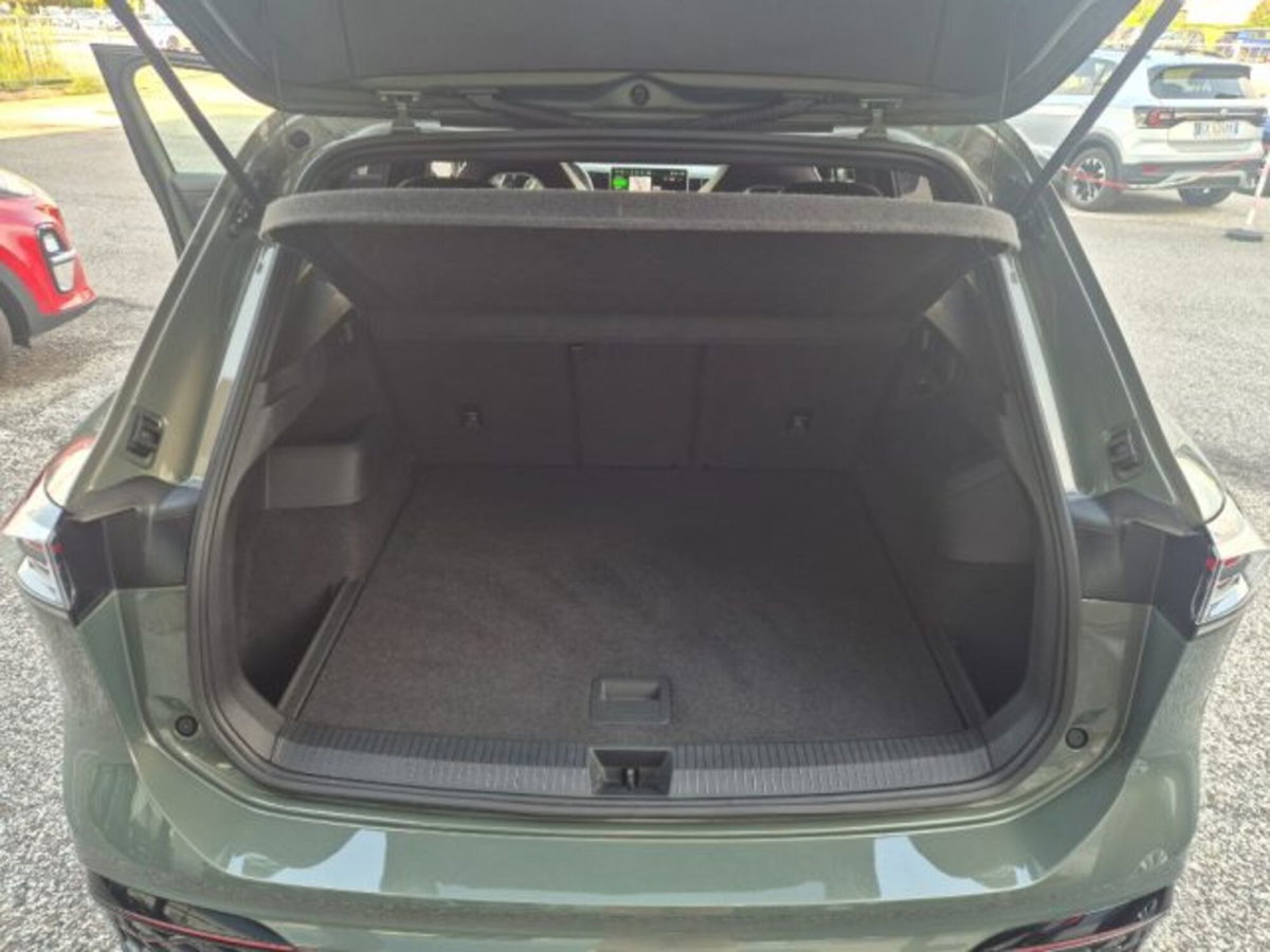 Volkswagen Tiguan 2.0 TDI 150 CV SCR DSG 4MOTION R-Line (13)