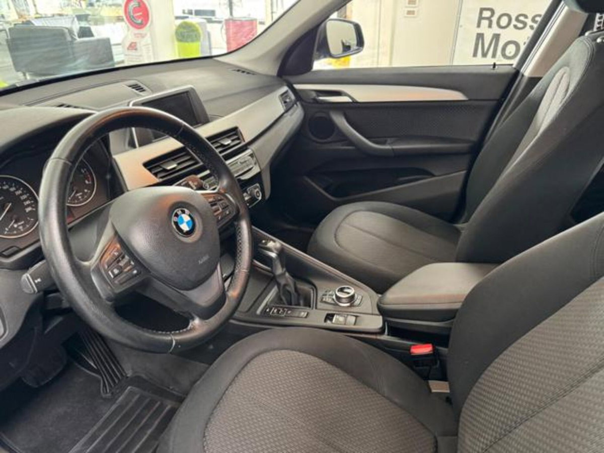 BMW X1 xDrive18d Business Advantage (7)