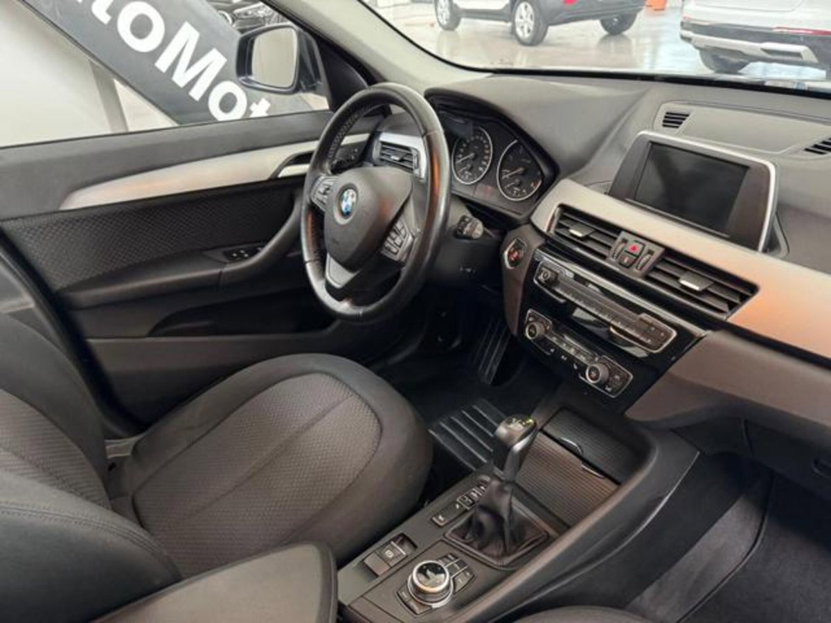BMW X1 xDrive18d Business Advantage (9)