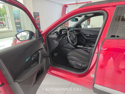 Peugeot 2008 PureTech 130 S&S EAT8 Allure (8)