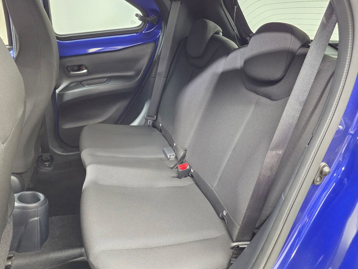 Toyota Aygo X 1.0 Trend 72cv (10)