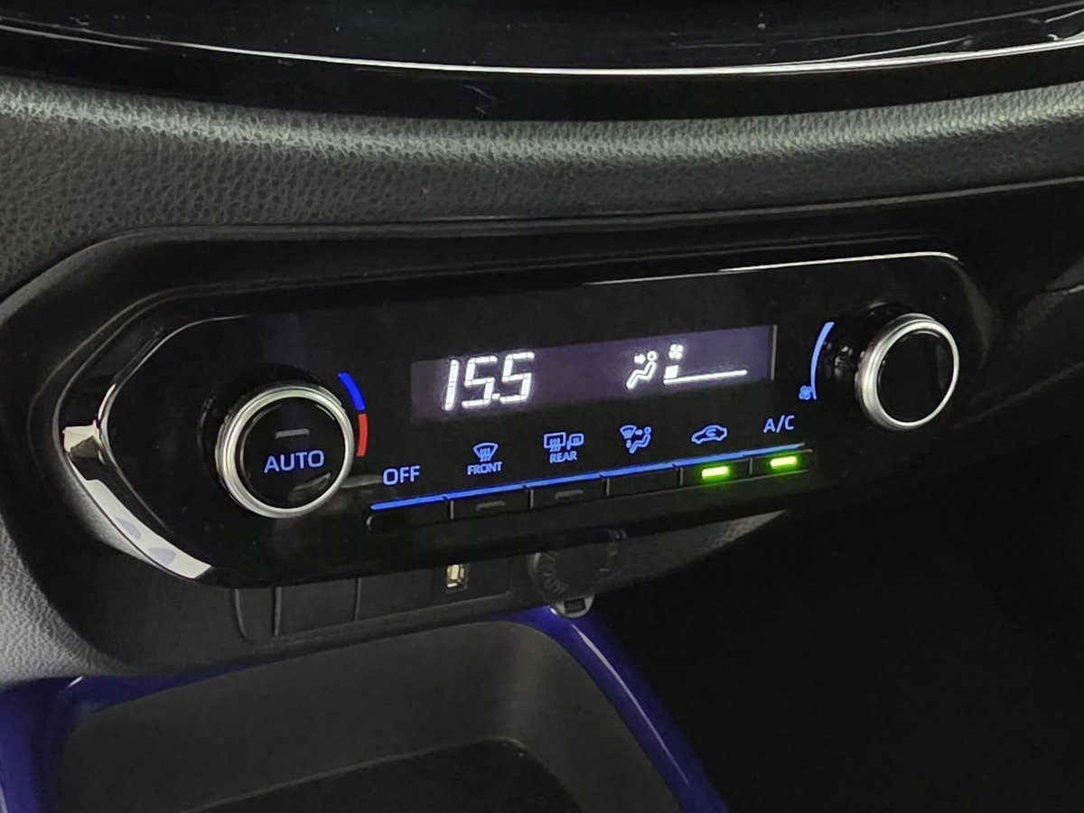 Toyota Aygo X 1.0 Trend 72cv (20)