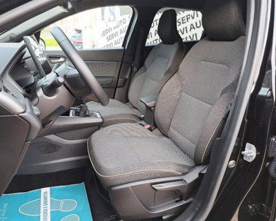 Renault Captur 1.0 tce Techno 90cv (10)