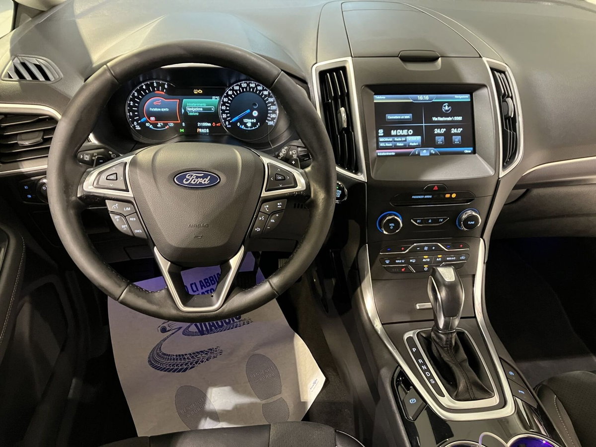 Ford S-Max 2.0 TDCi 150CV Start&Stop Powershift Titanium (9)